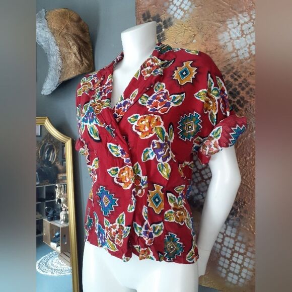 Vintage Chaus Red Short Sleeve Button Down With Southwestern Abstract Print - Picture 10 of 11